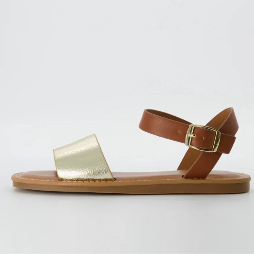 NIB Cushionaire Swoon sandal size 9